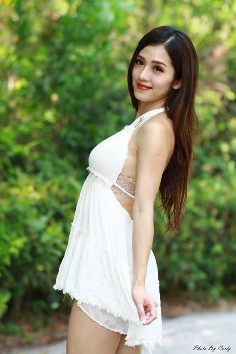 [街拍丝足] NO.039 Go Go 白色小禮服 高跟美腿外拍 #街拍丝足、美足#[118P]-031