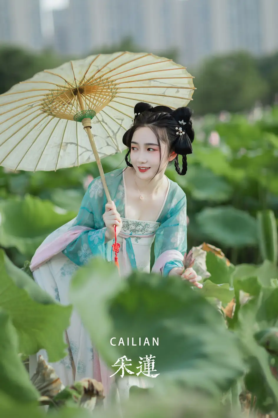 [艺图语] 2022.07.16 Vol.1492 – 采莲 佩佩[25P]-PicJJ