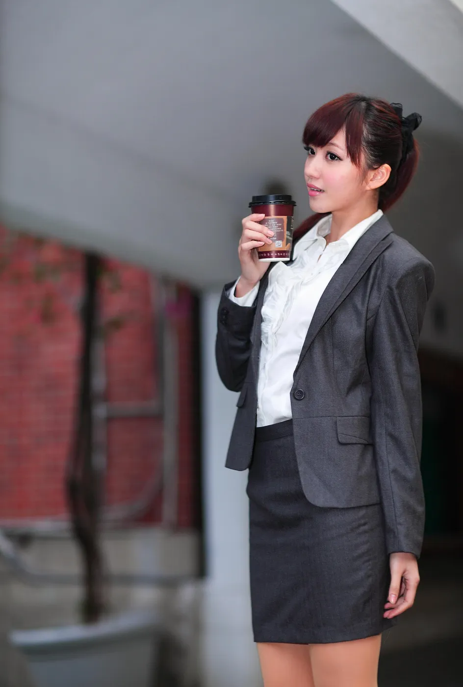 [街拍丝足] NO.208 小雅 OL丝袜高跟美腿 #街拍丝足、美足#[40P]-015