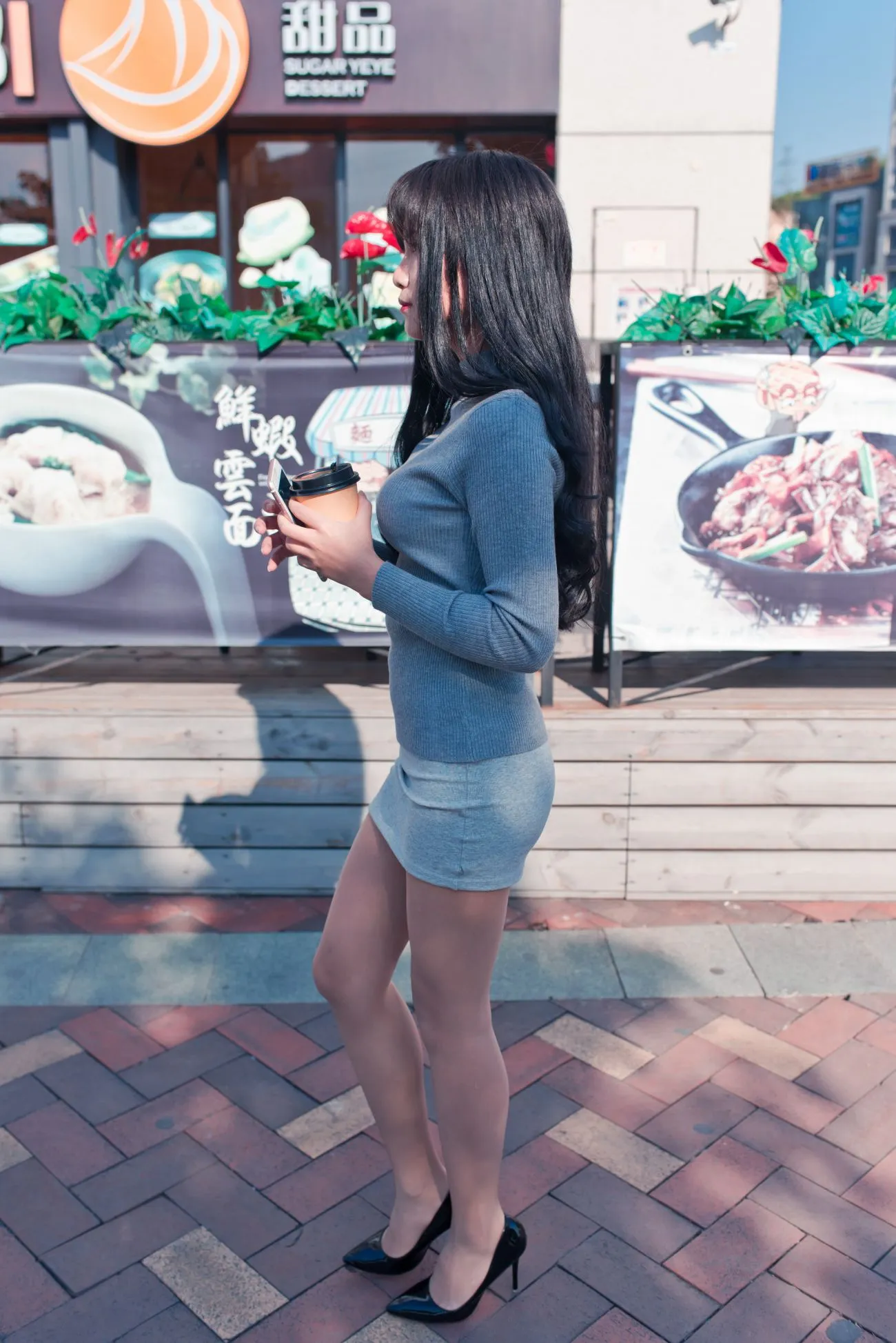 [街拍丝足] NO.084 休闲书屋里的短裙肉丝美女萌宝儿 #街拍丝足、美足#[79P]-045