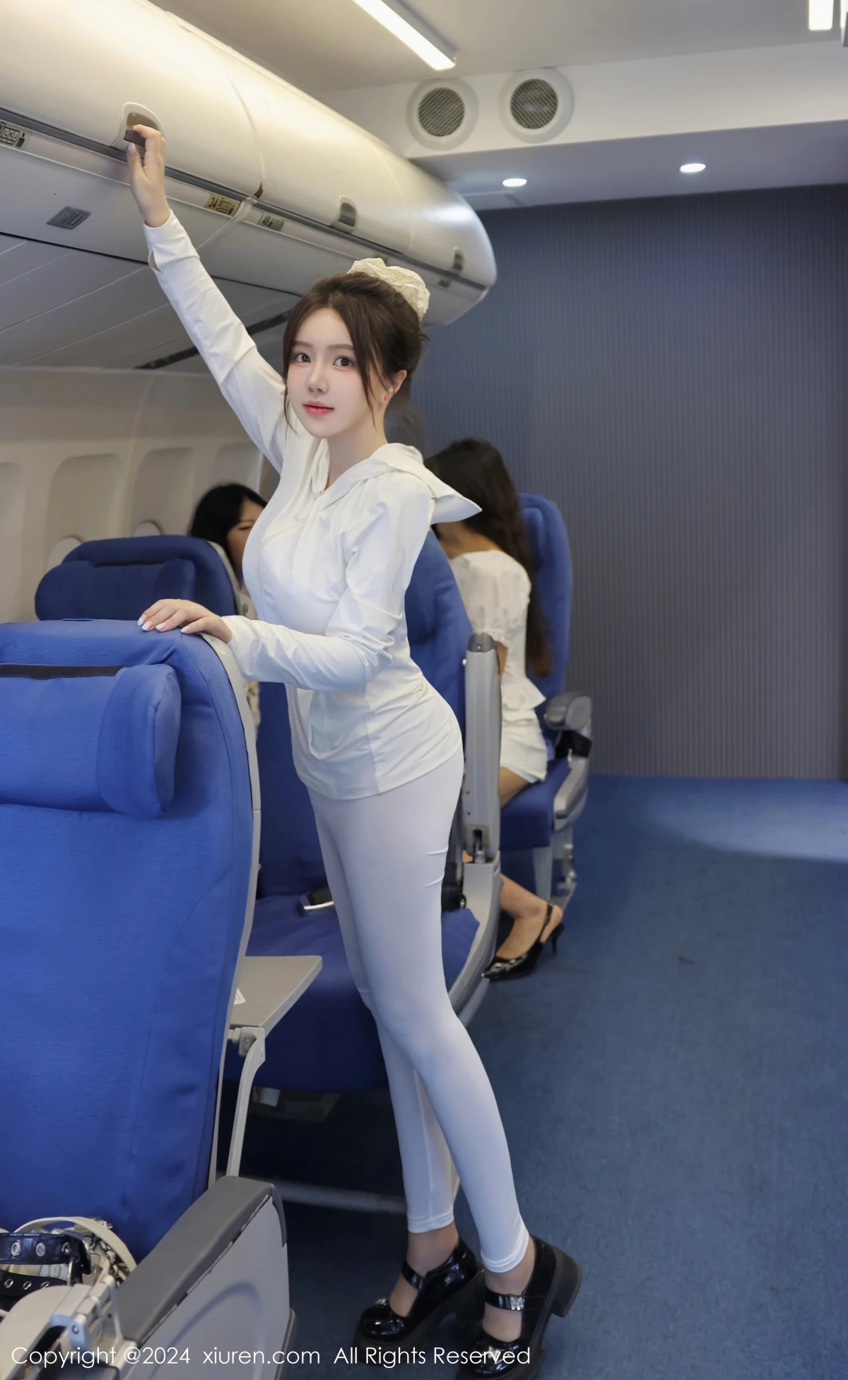 [秀人网] 2024.12.06 No.9559 小薯条nienie、秀人旗下#[57P]-002