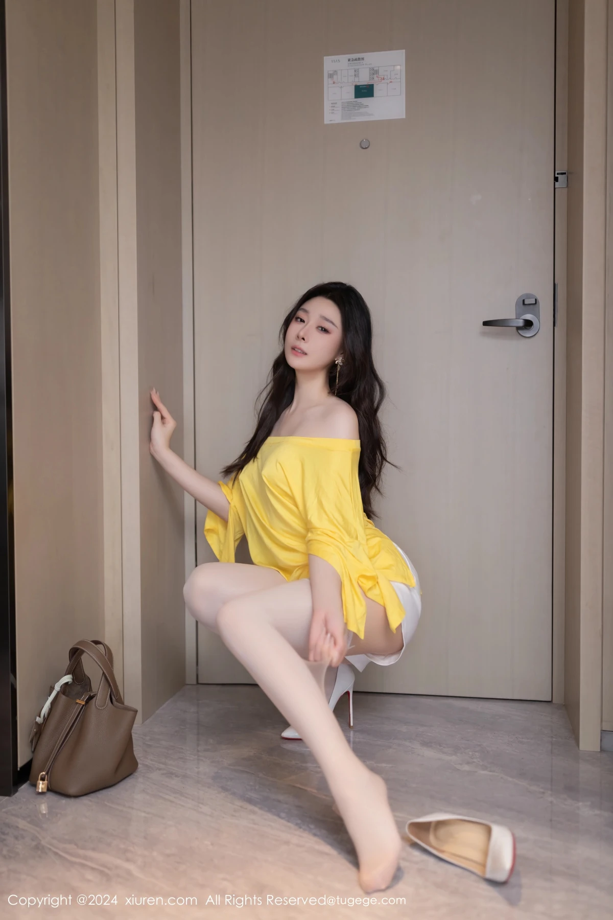 [秀人网] 2024.08.15 No.9019 小逗逗、秀人旗下#[82P]-027