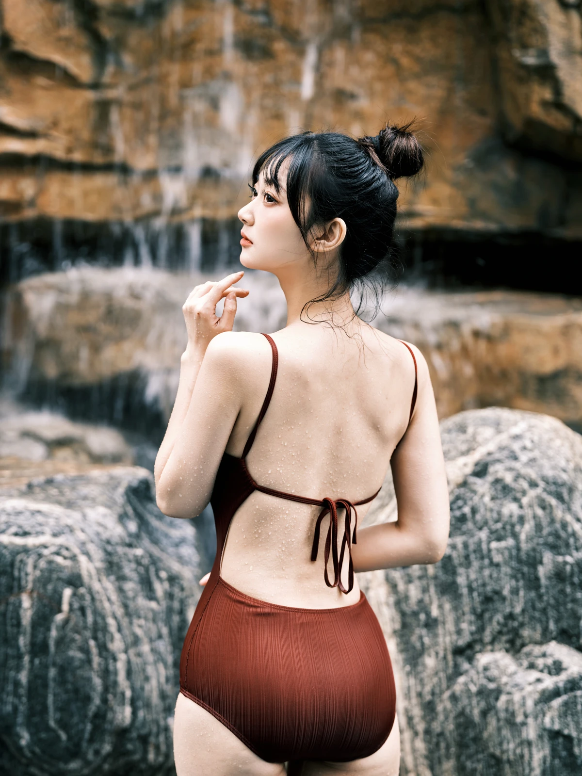 [艺图语]2023.03.09 Vol.3036 温泉红#飞鸟咕咕-#[43P]-008