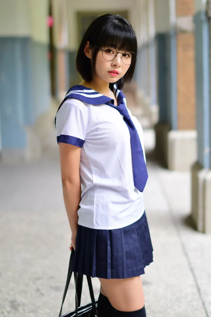 [街拍丝足] NO.171 海琳 学生制服 #街拍丝足、美足#[73P]-053