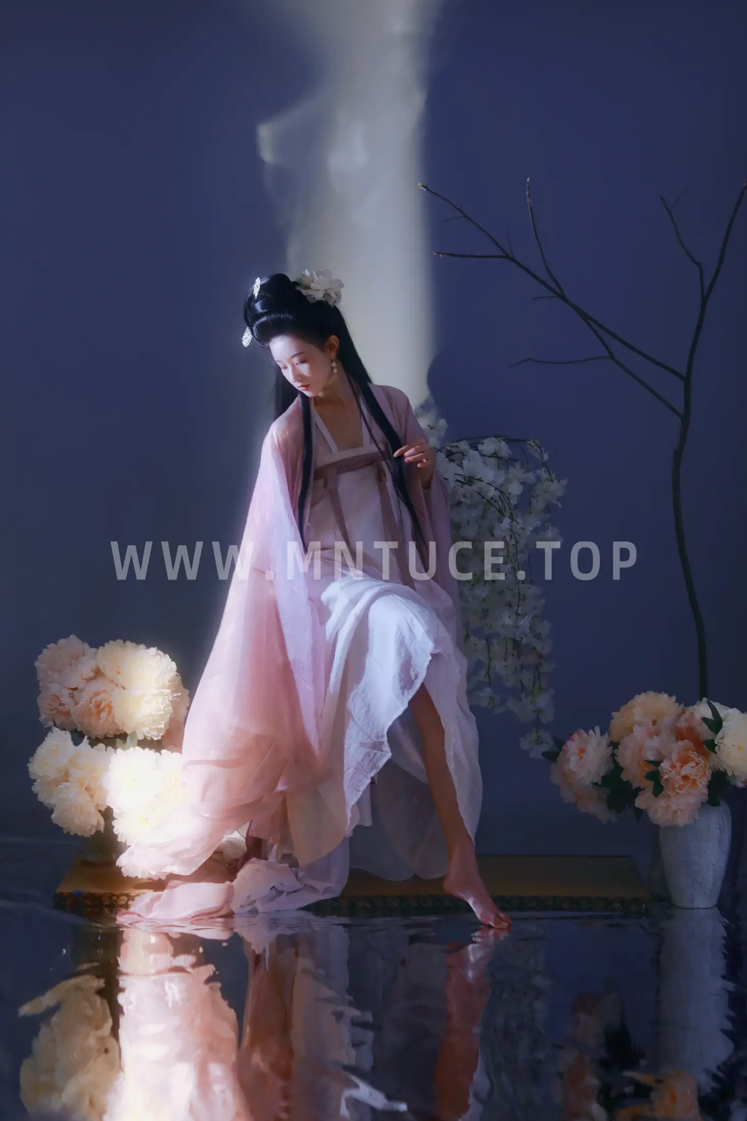 [艺图语] 2022.07.06 Vol.1392-019