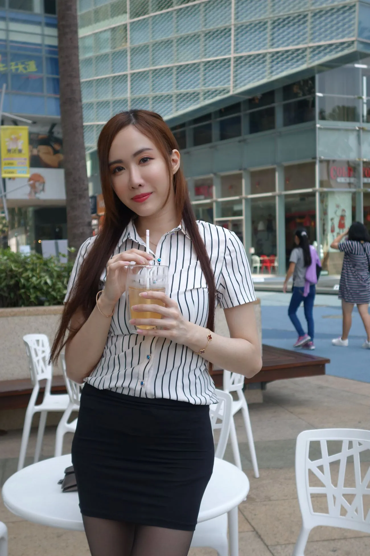 [街拍丝足] NO.073  Dora妍希 OL黑丝高跟美腿 #街拍丝足、美足#[82P]-081