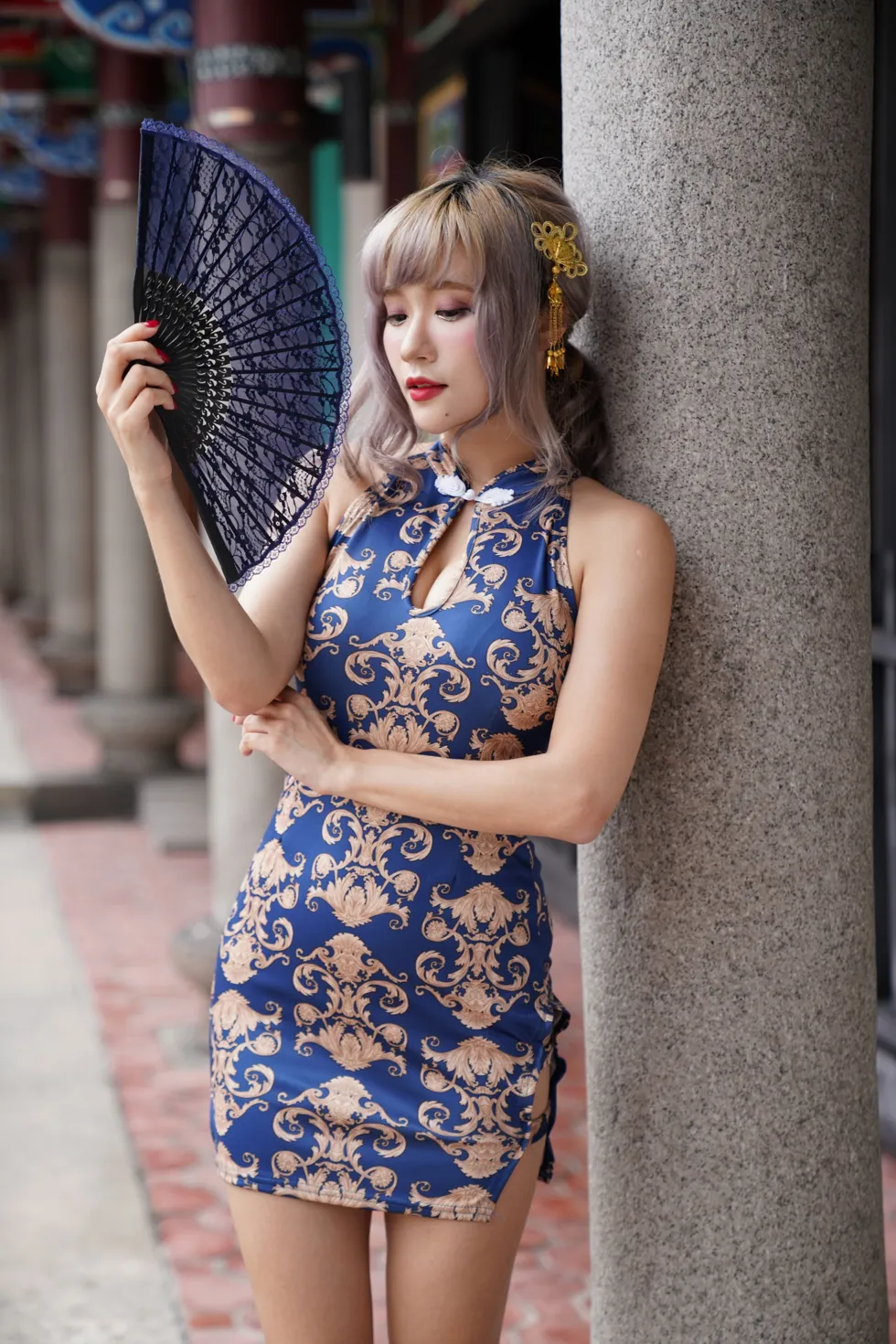 [街拍丝足] NO.149 薛凯云 蓝花短旗袍高跟美腿 #街拍丝足、美足#[125P]-076