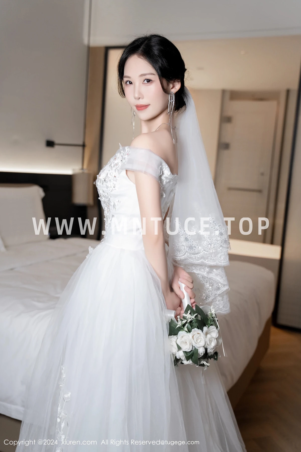 [秀人网] 2024.08.09 No.8998 利世、秀人旗下#[100P]-024