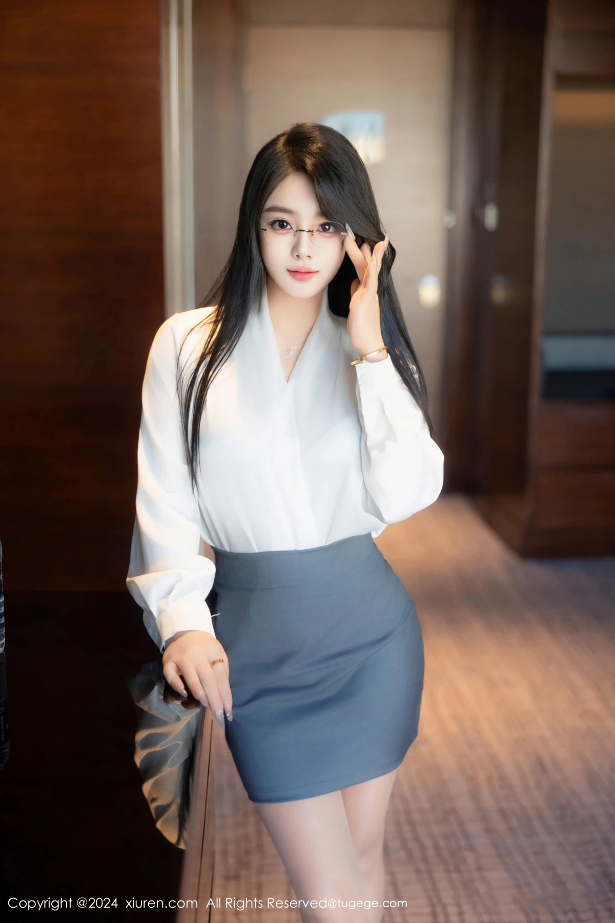 [秀人网] 2024.08.09 No.8989 麦田、秀人旗下#[83P]-002