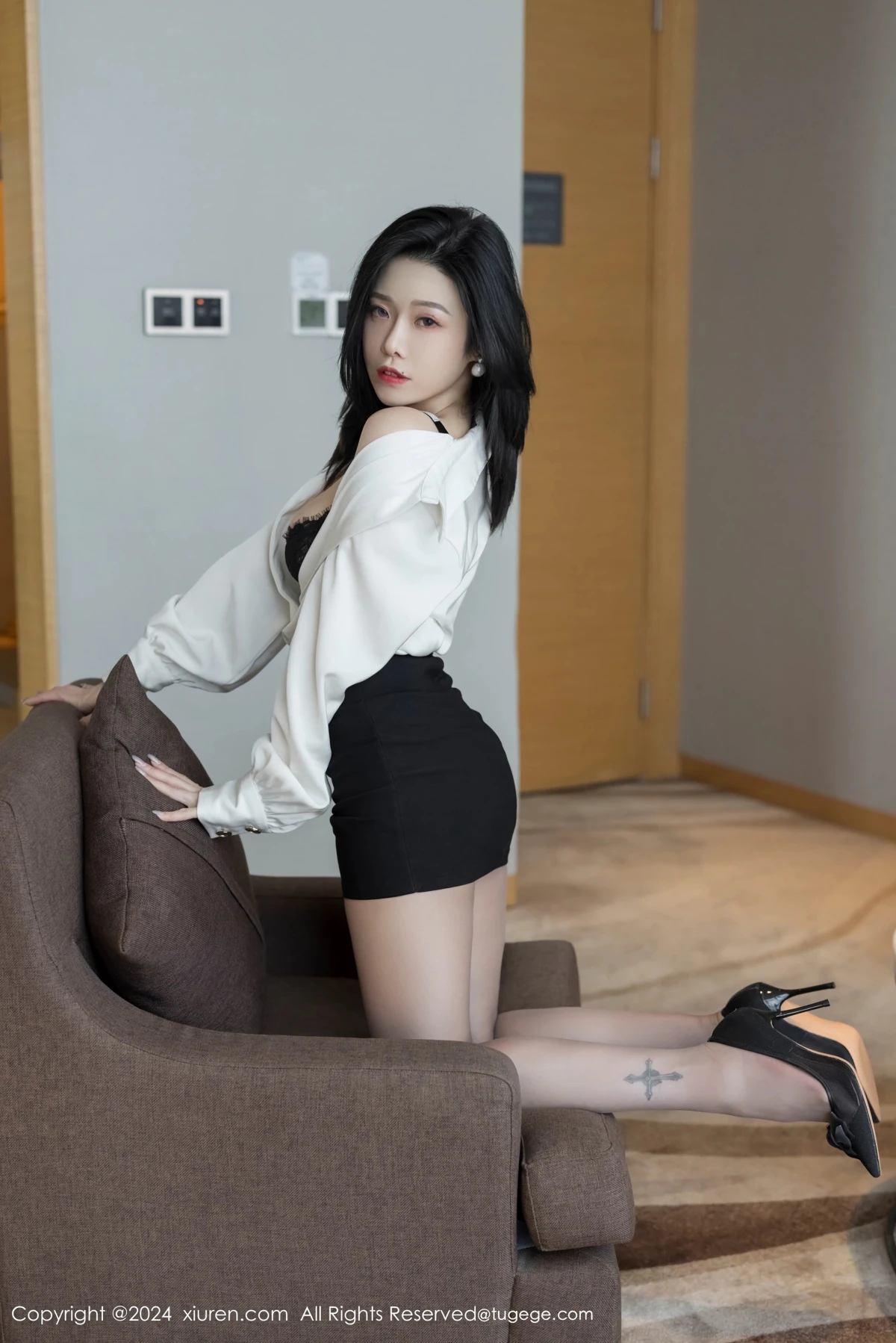 [秀人网] 2024.10.23 No.9329 luvian本能、秀人旗下#[42P]-010