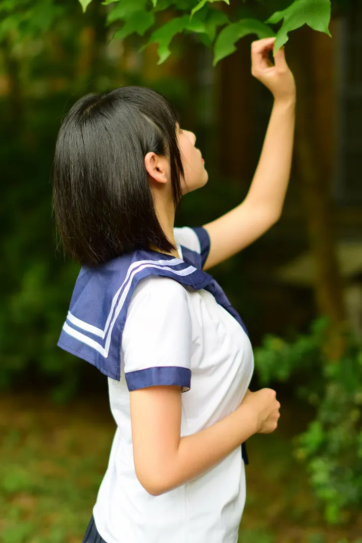 [街拍丝足] NO.171 海琳 学生制服 #街拍丝足、美足#[73P]-043